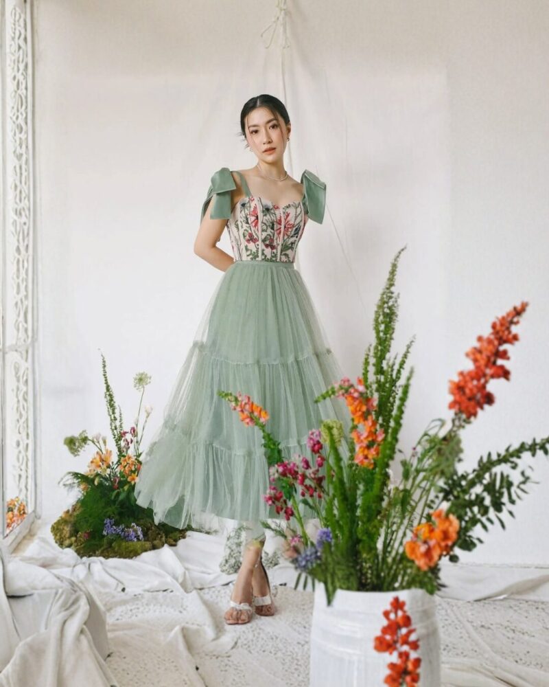 Divine Crop & Jilsy Skirt