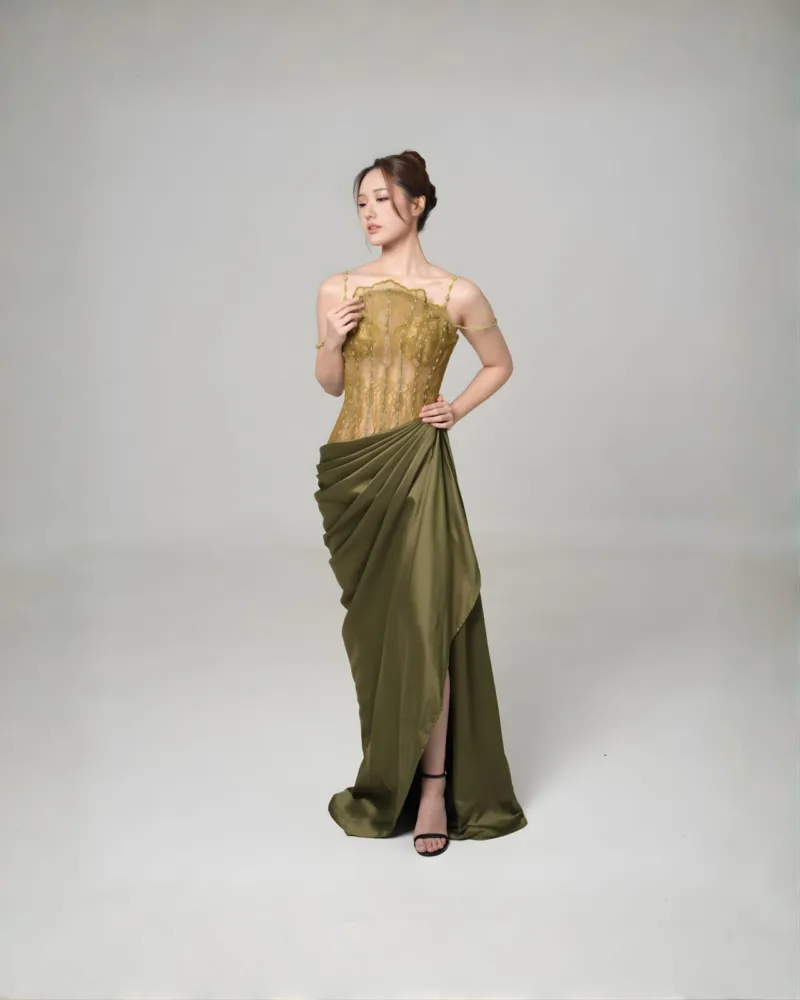 Olivienne Dress