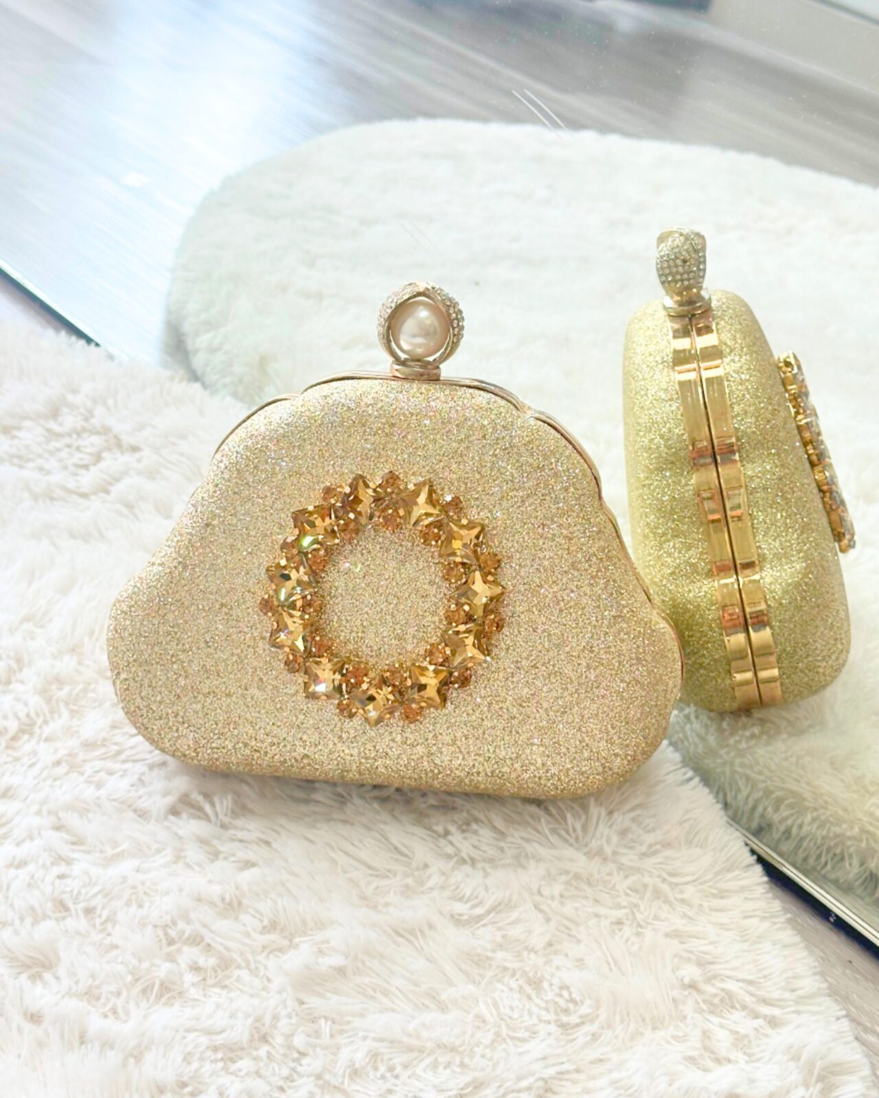Serenity Clutch