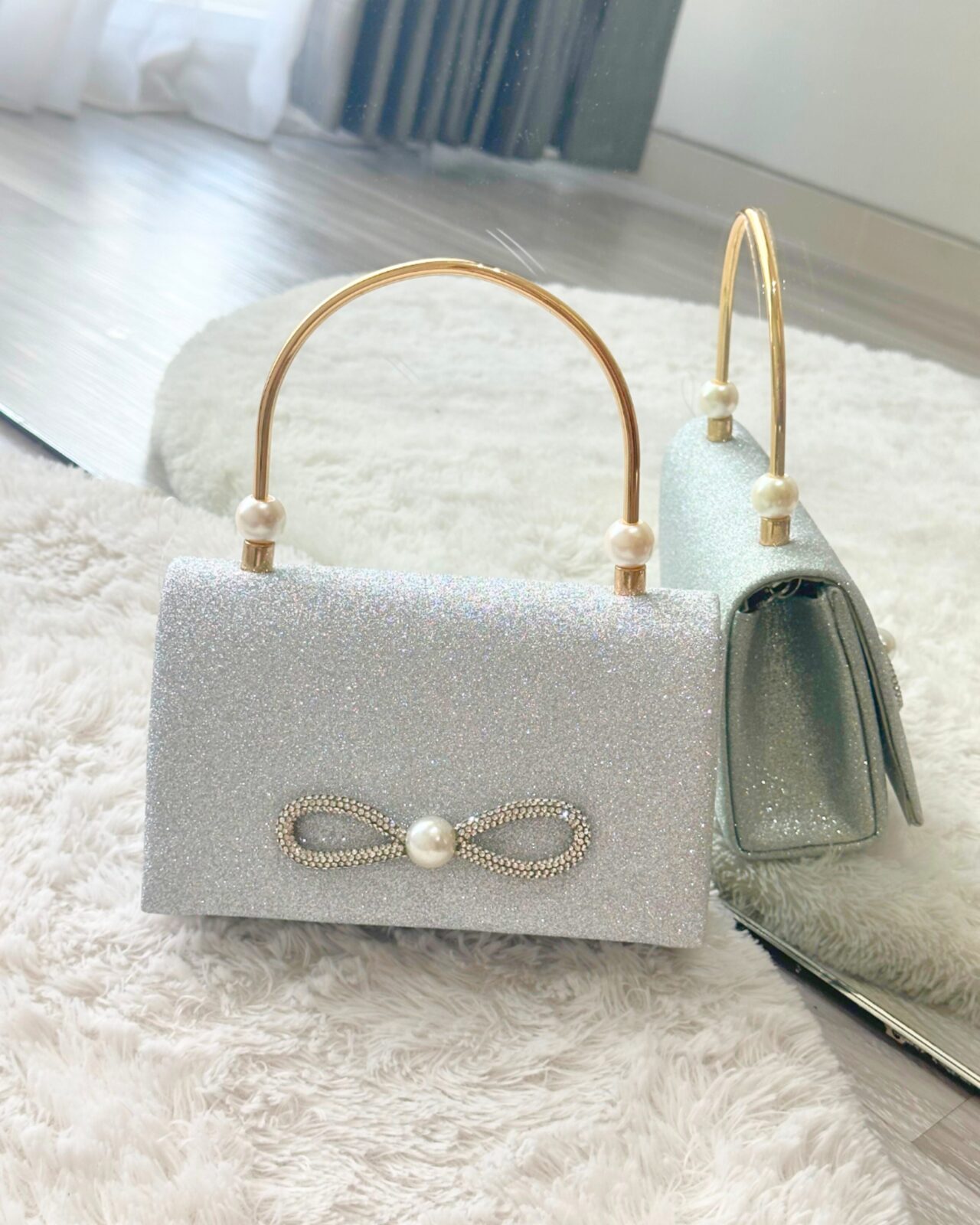 Affection Clutch