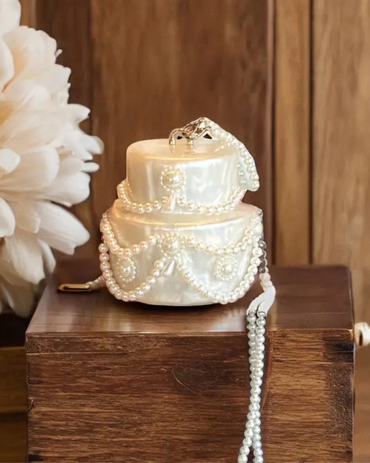 Cake Clutch