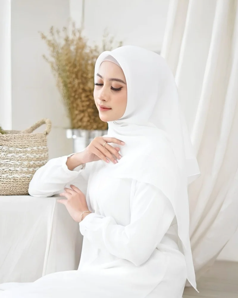 Hijab Paris Segiempat