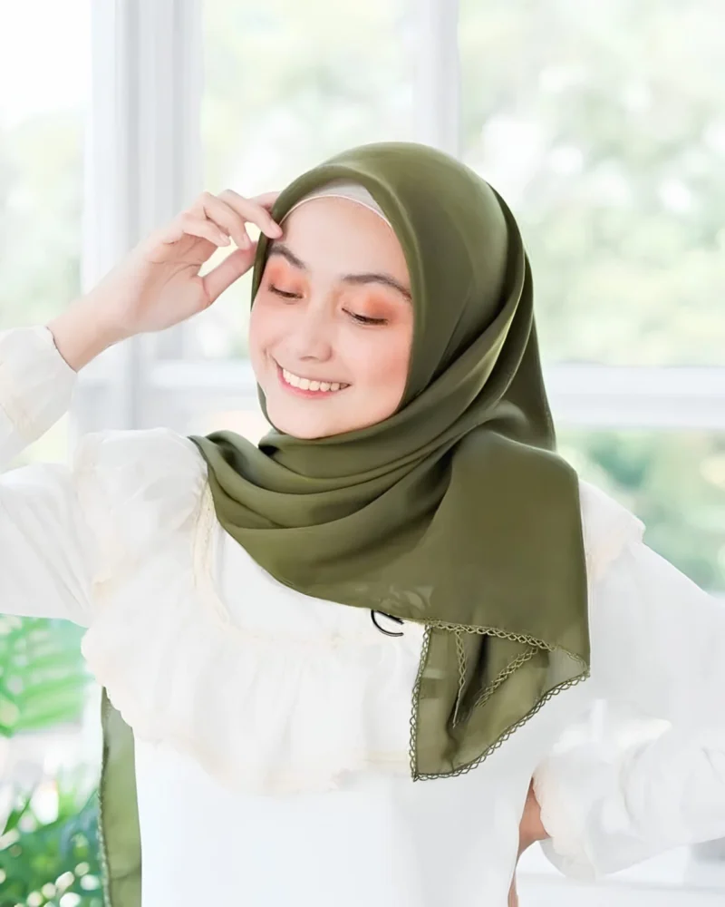 Hijab Paris Segiempat