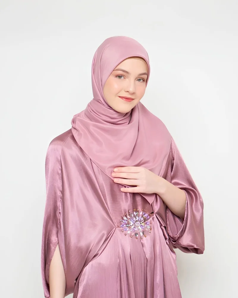 Hijab Paris Segiempat