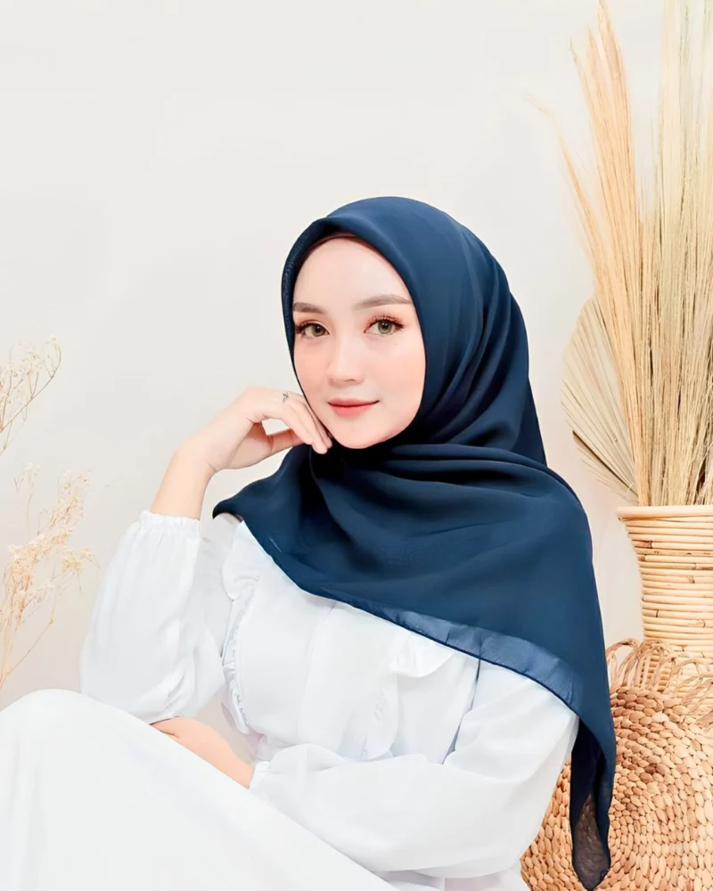 Hijab Paris Segiempat