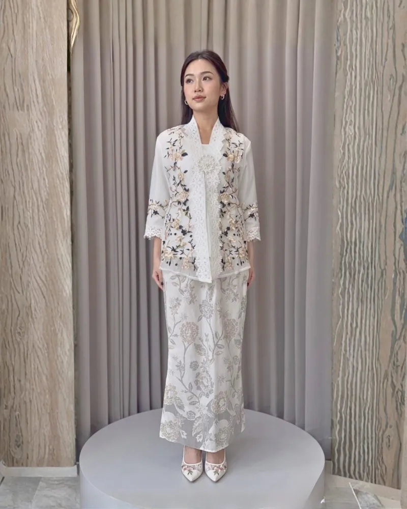 Kusuma Dress
