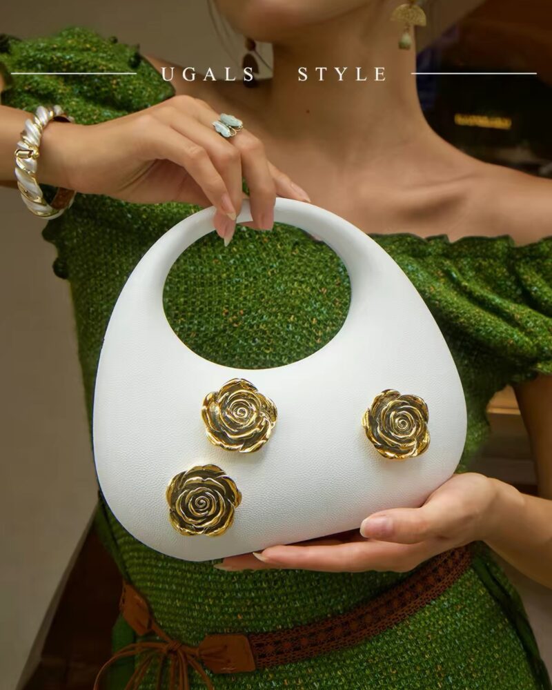Azalea Clutch