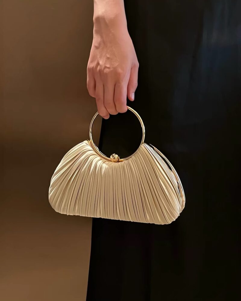 Classy Clutch