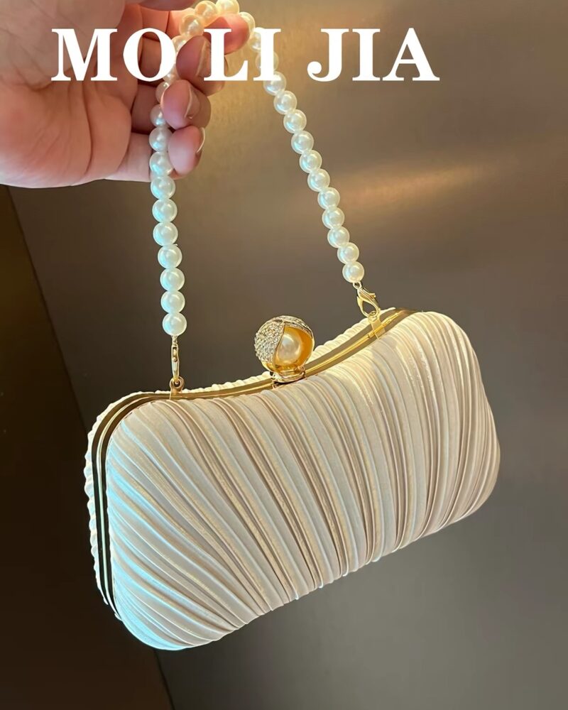 Lotus Clutch