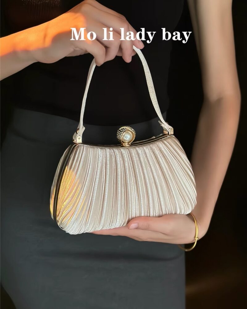 Lotus Clutch