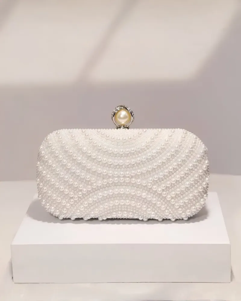 Pearl Clutch