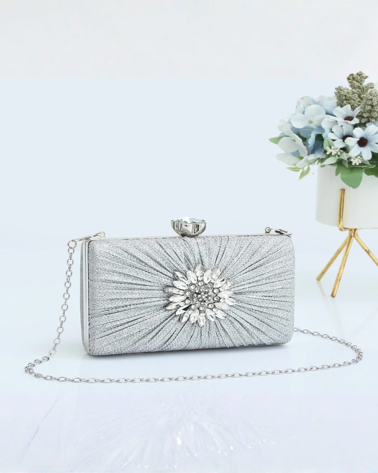 Glow Clutch