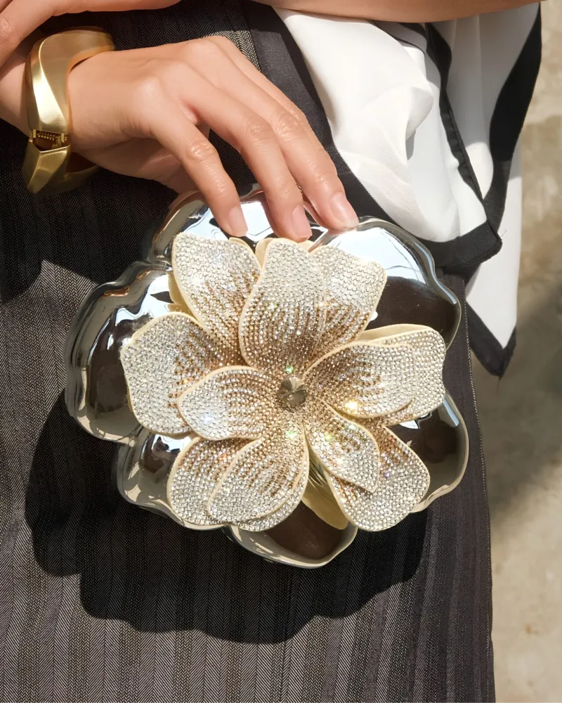 Dahlia Clutch
