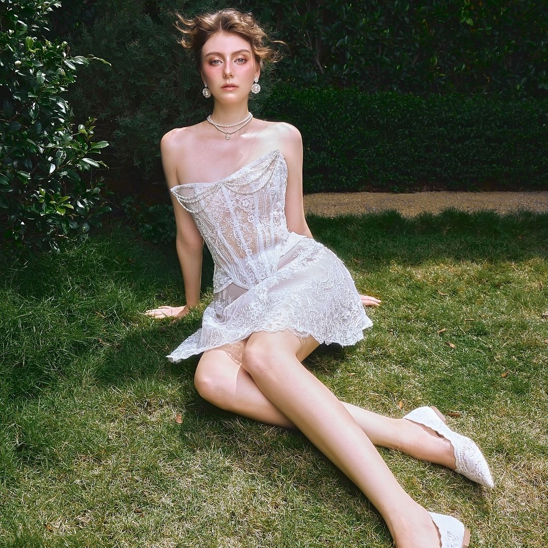 Esme Lace - Image 2